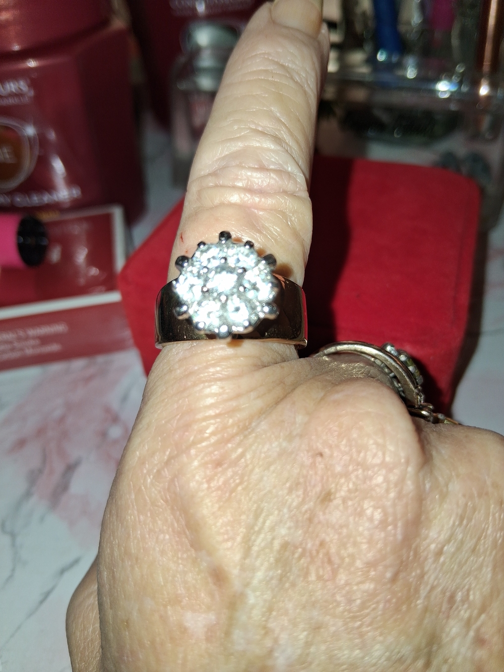 Classic -vintage 18 K GE Rfc Cluster Ring with Clear Stones - Women's Jewelry